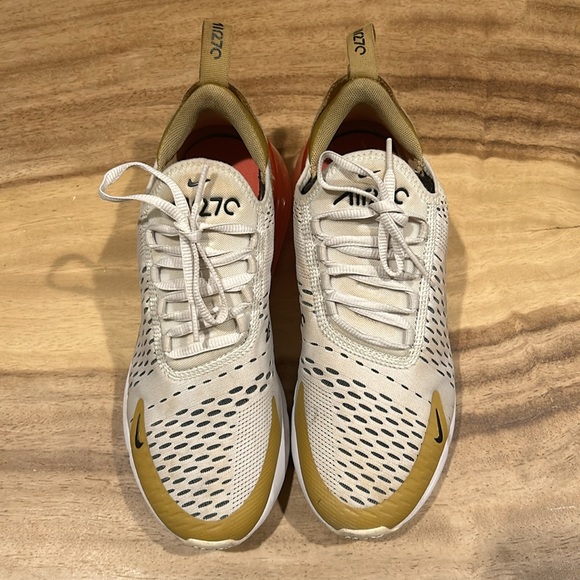 Nike 2018
Wmns Air Max 270 'Flight Gold' - Picture 2 of 4